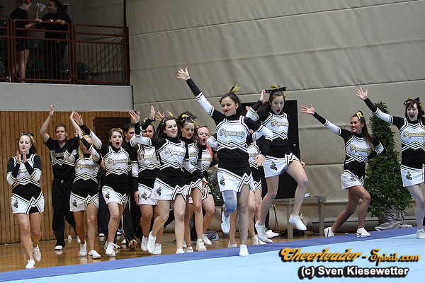 ../Images/Dynasty Cheerleader S_001.jpg